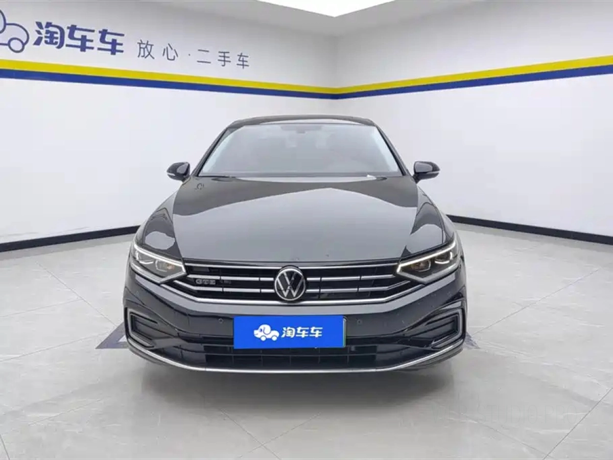 VOLKSWAGEN MAGOTAN GTE PLUG IN HYBRID