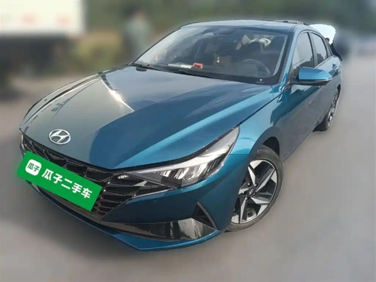 HYUNDAI ELANTRA