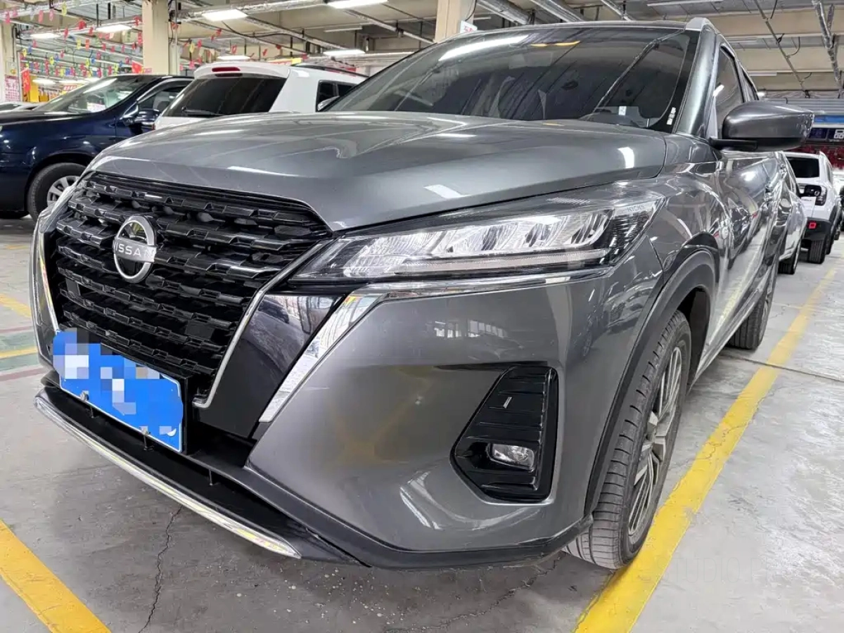 NISSAN KICKS  2023