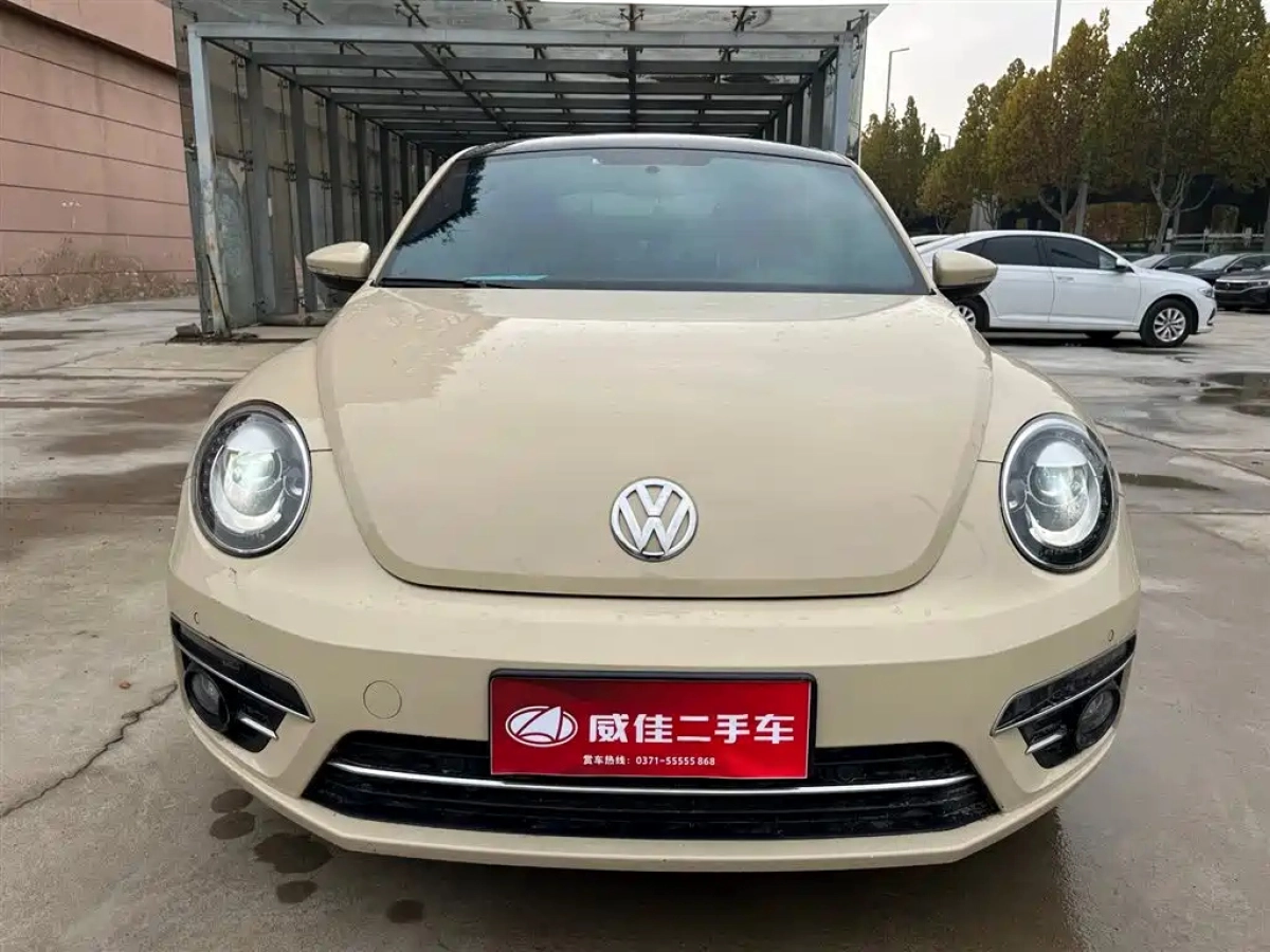 VOLKSWAGEN BEETLE