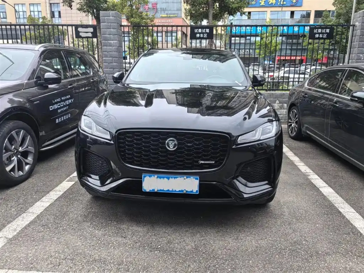 JAGUAR F-PACE