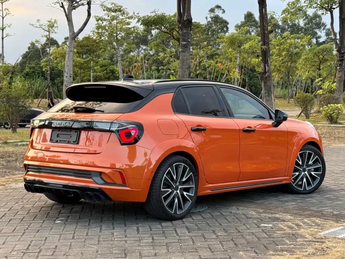 LYNK&CO 02 HATCHBACK