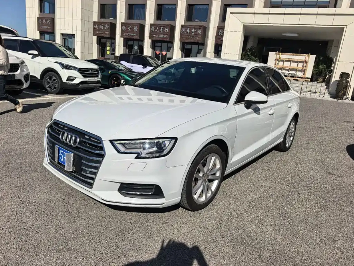 AUDI A3  2019