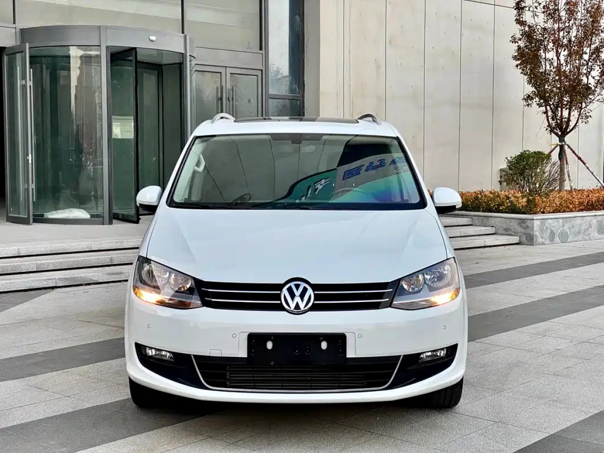 VOLKSWAGEN SHARAN