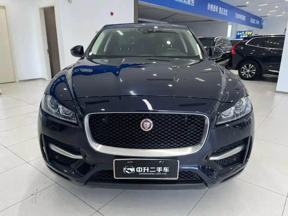 JAGUAR F-PACE