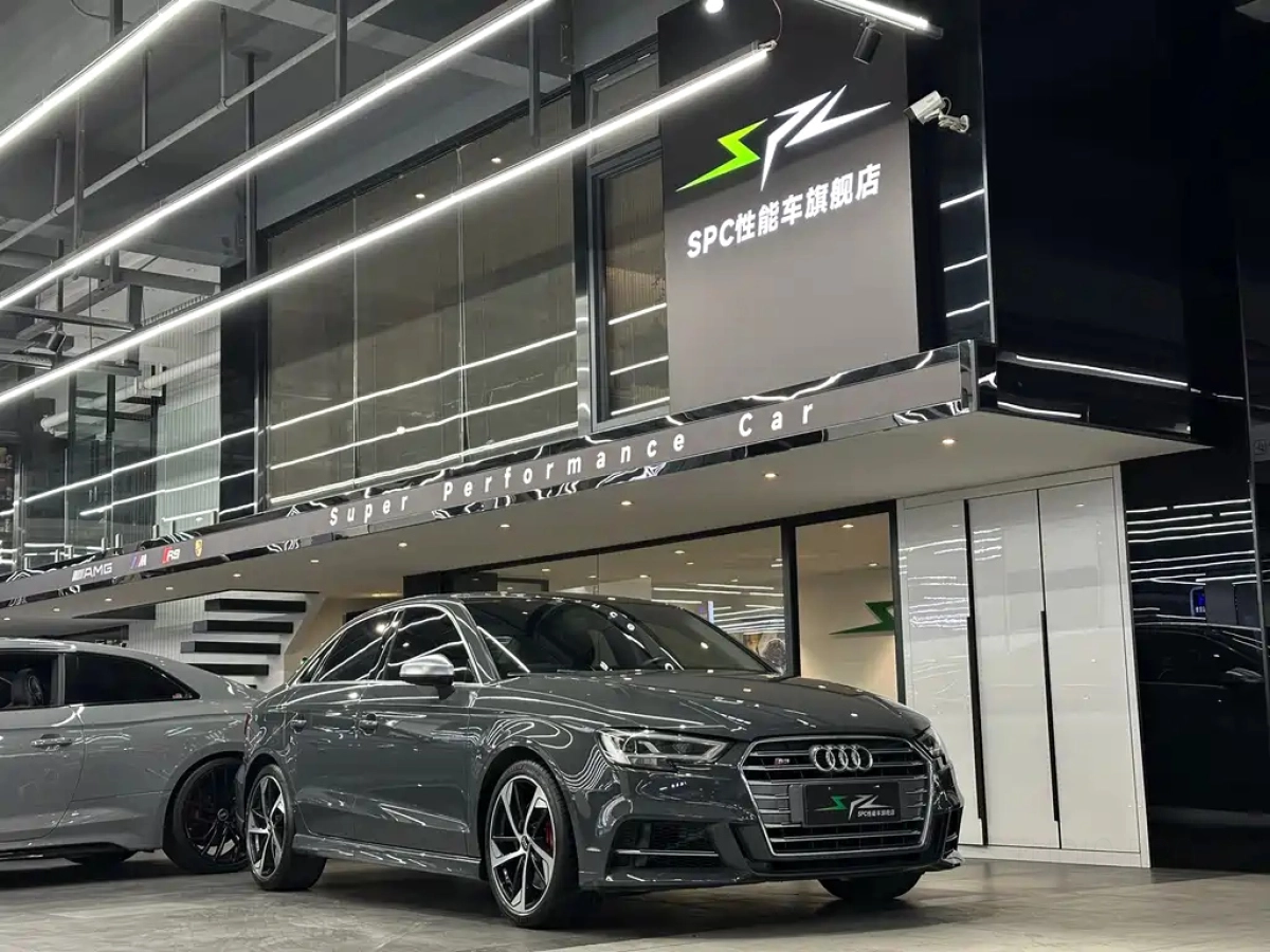 AUDI S3  2019