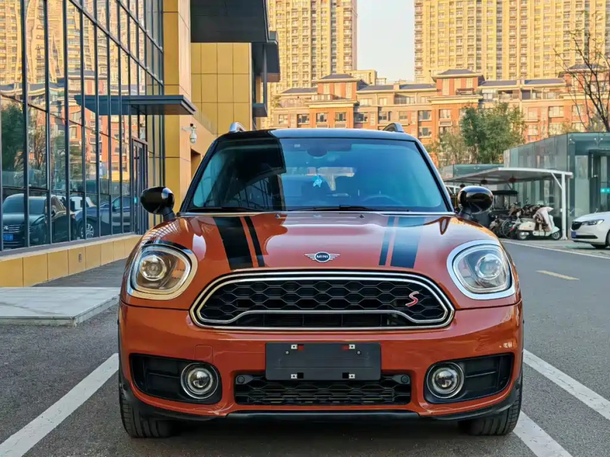 MINI COUNTRYMAN