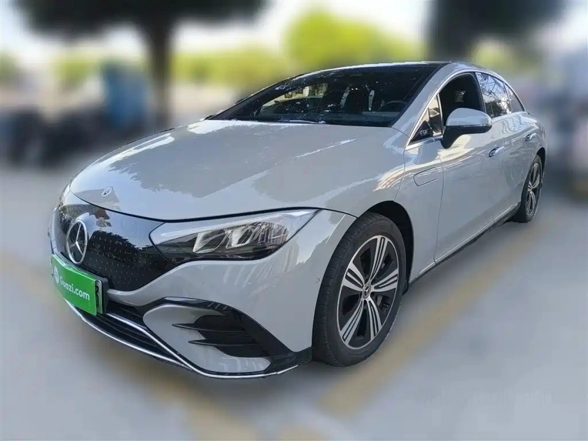 MERCEDES BENZ EQE  2023