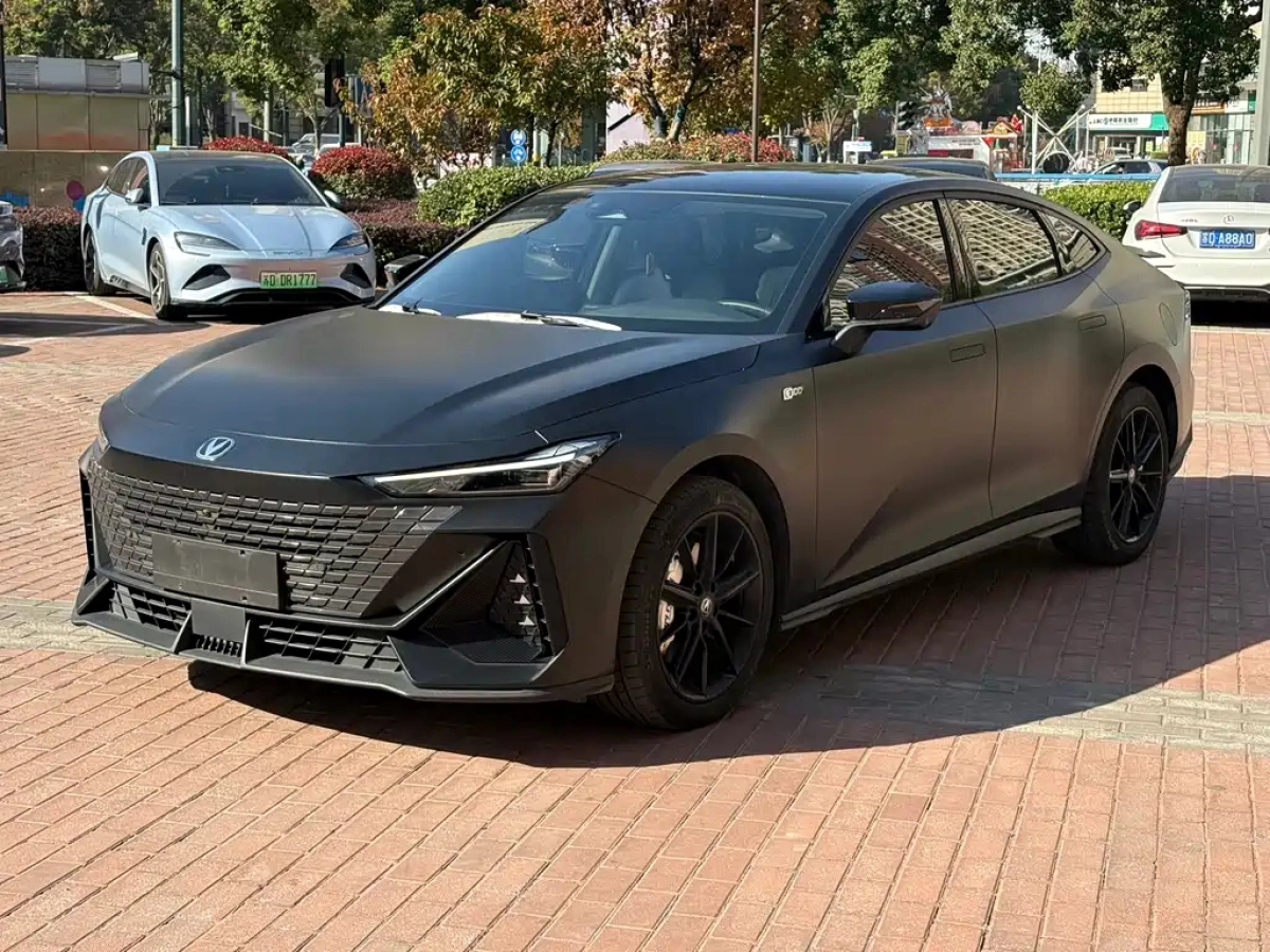 CHANGAN UNI-V SMART IDD  2023