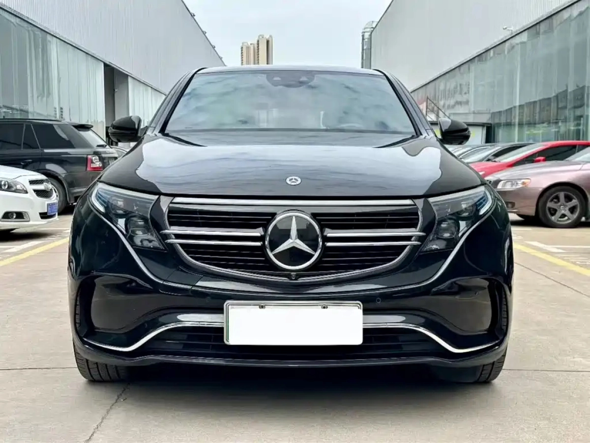 MERCEDES BENZ EQC