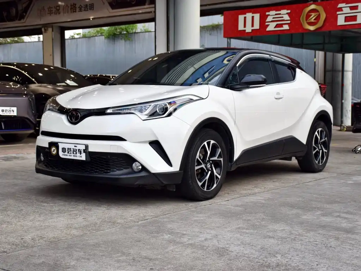 TOYOTA C-HR  2021