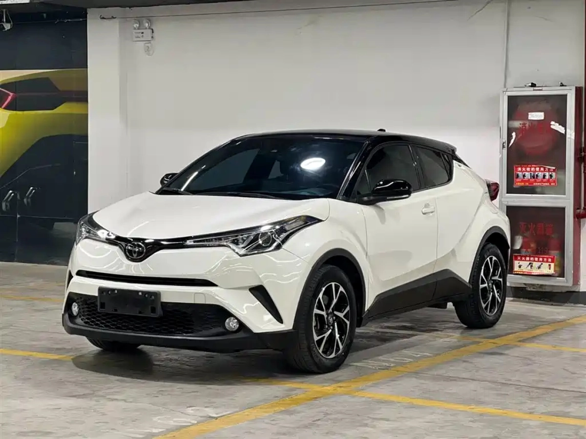 TOYOTA C-HR  2021