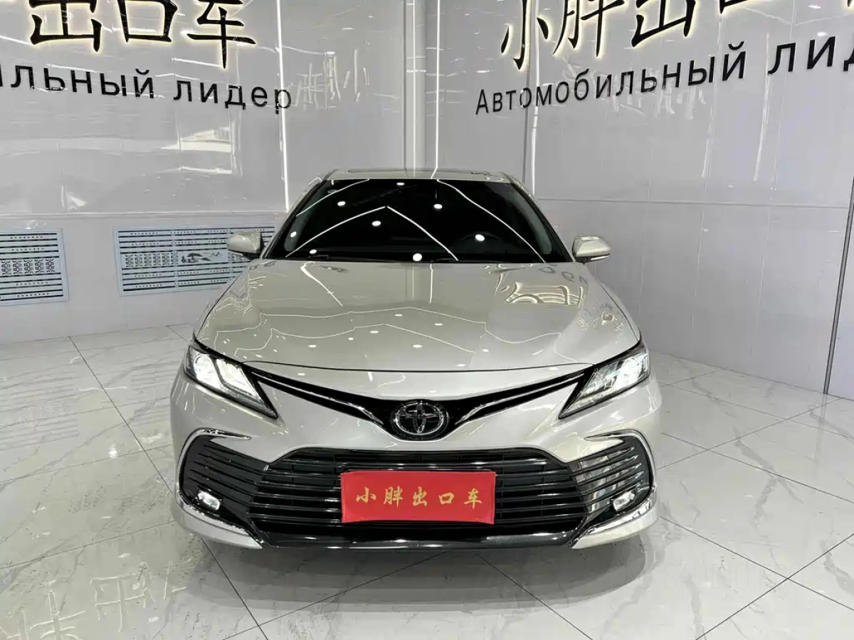 TOYOTA CAMRY