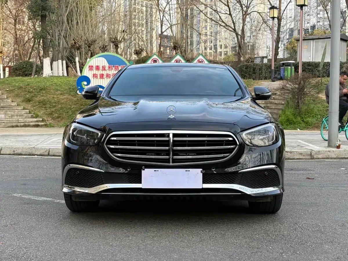 MERCEDES BENZ E-CLASS