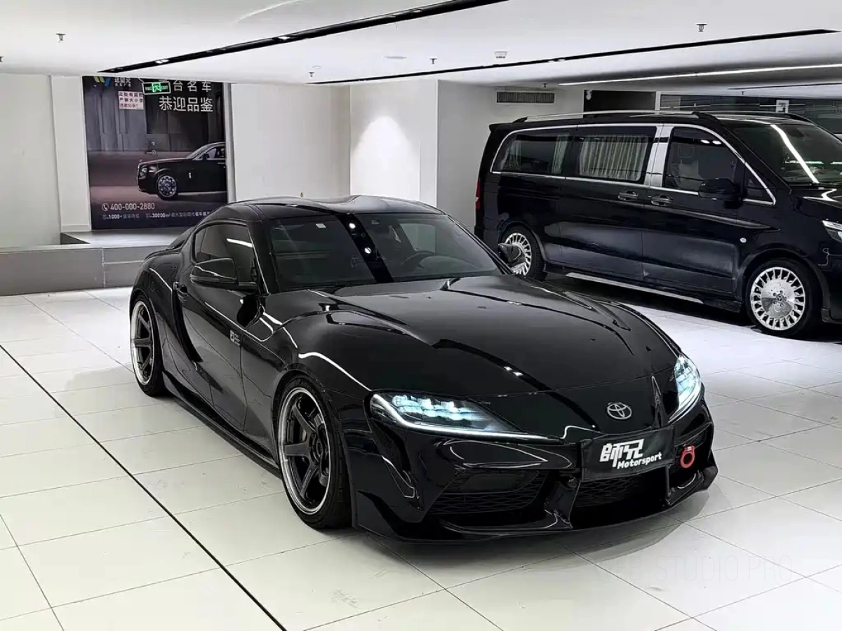 TOYOTA SUPRA