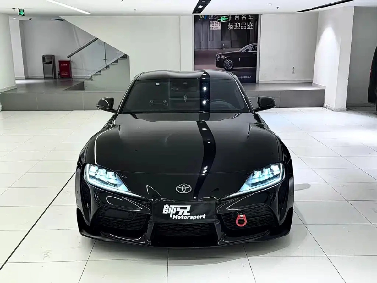 TOYOTA SUPRA