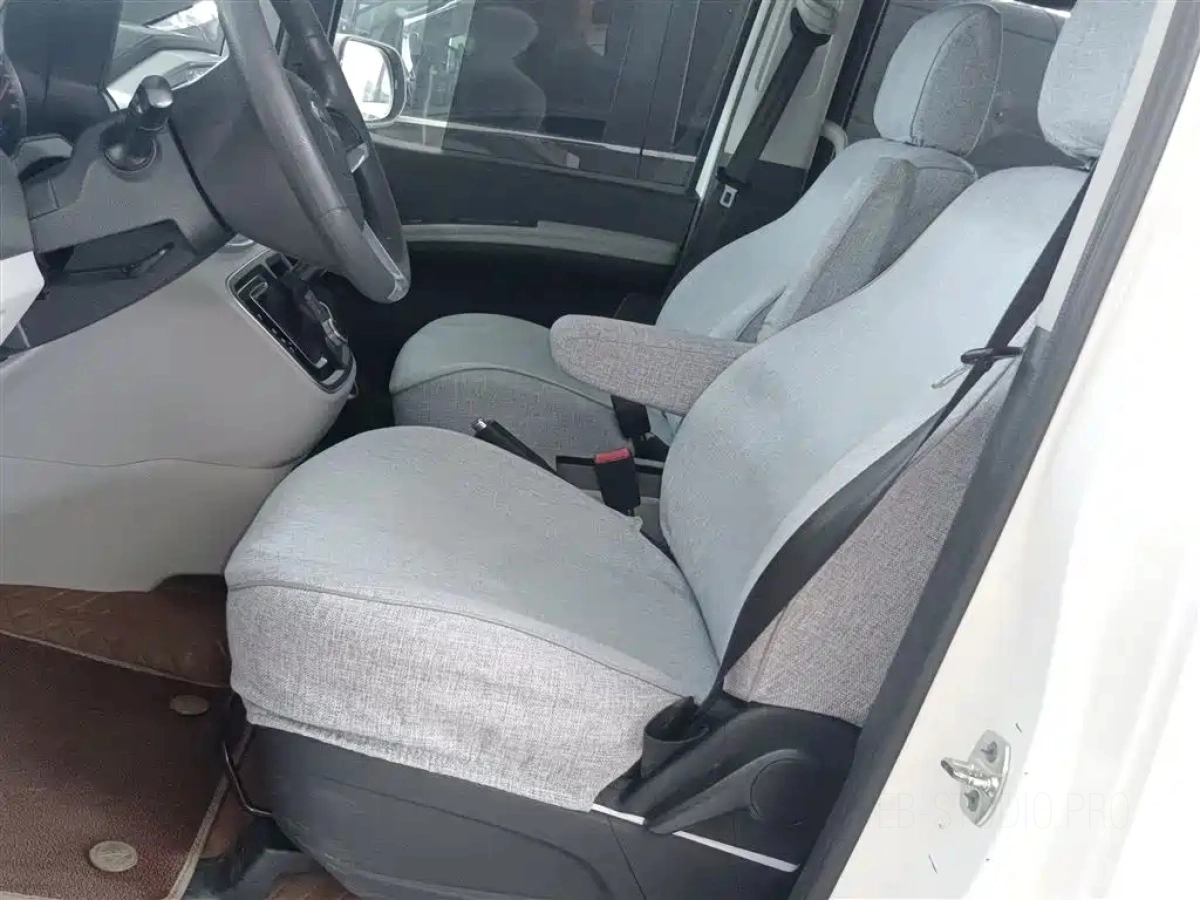 JAC REFINE REFINE M4