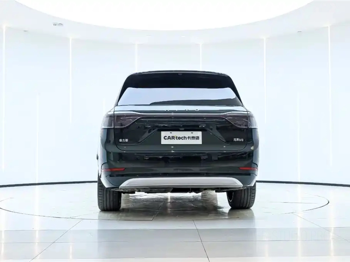 HUAWEI HARMON AITO M9