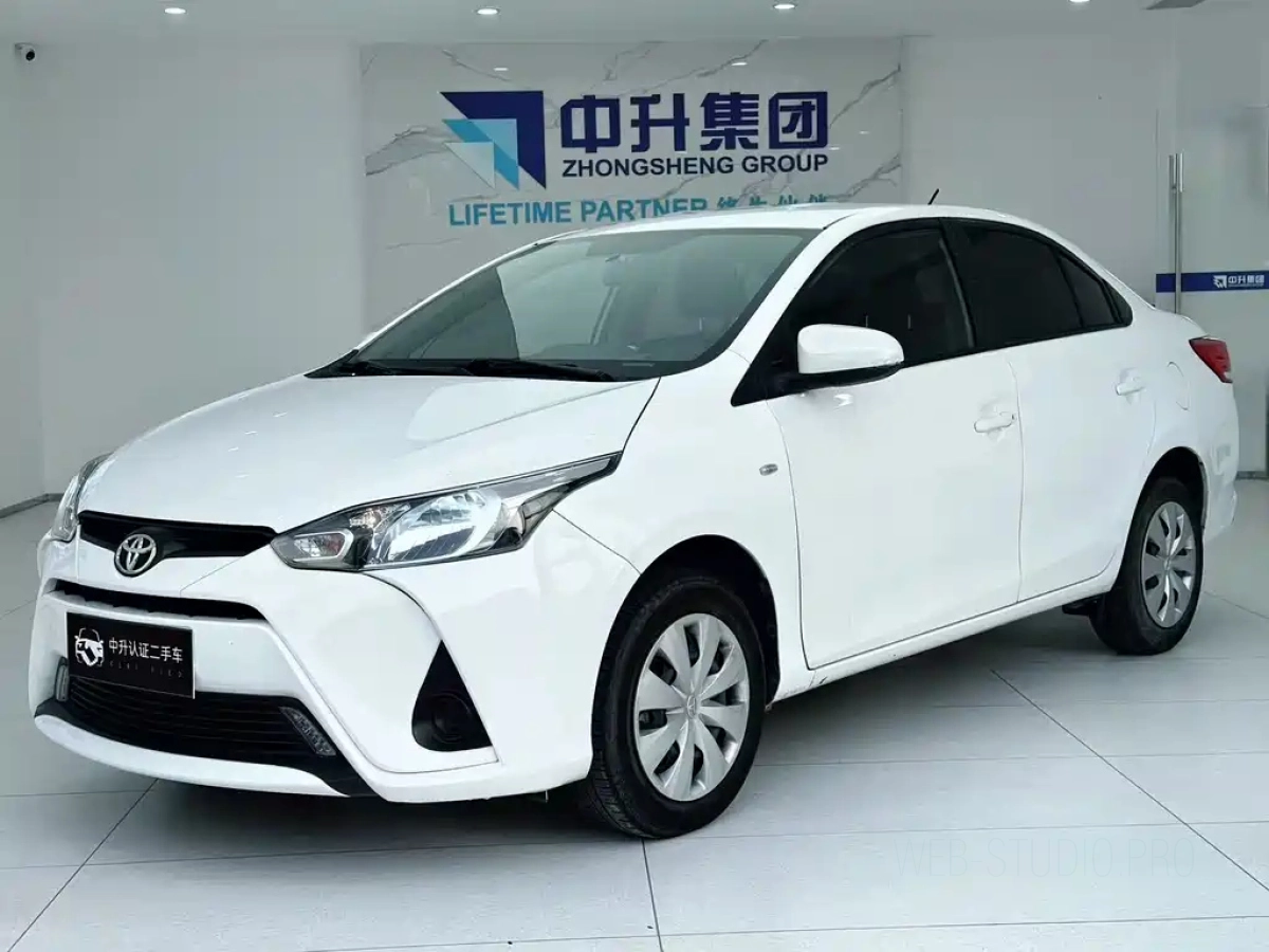 TOYOTA YARIS L INDULGENCE  2019