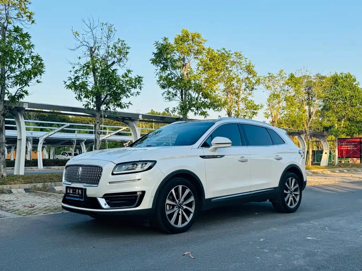 LINCOLN NAVIGATOR IMPORT