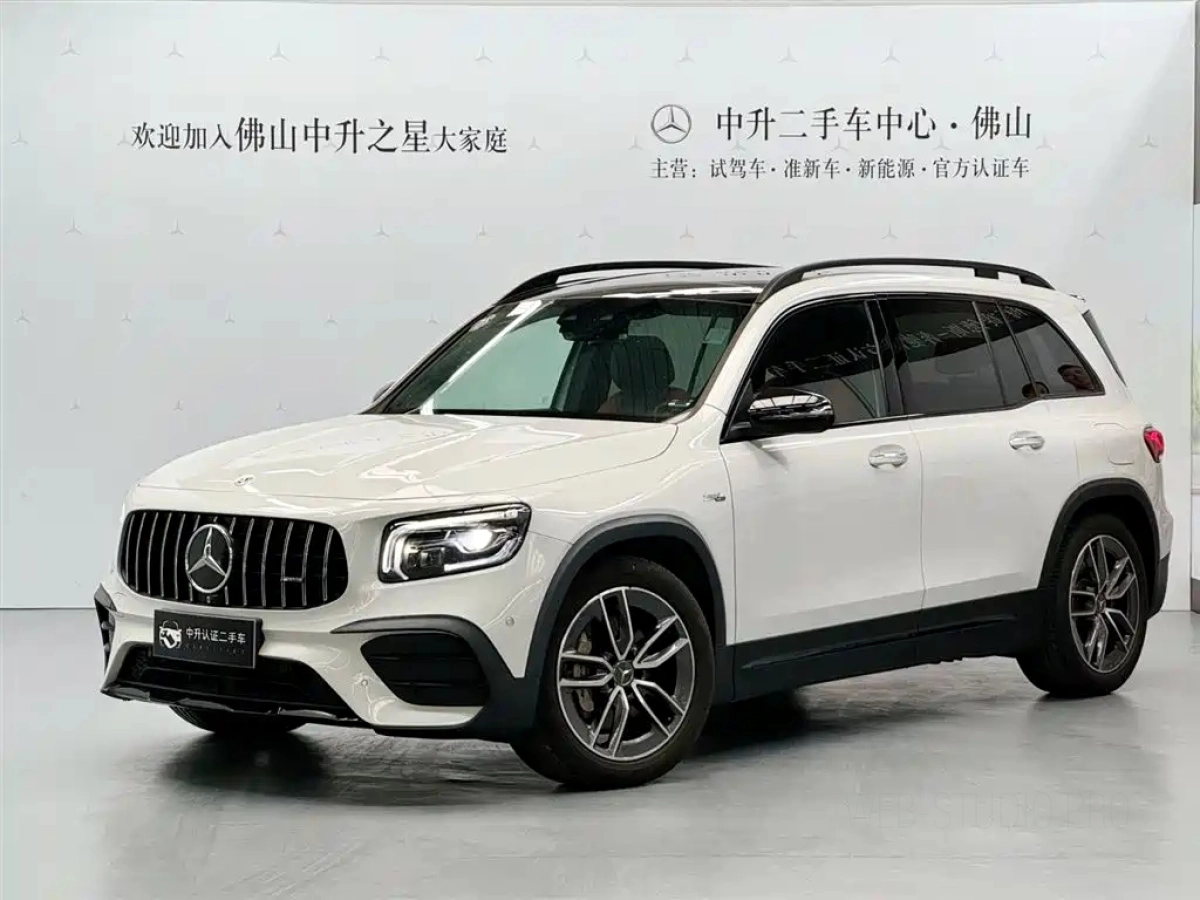 MERCEDES BENZ GLB AMG  2023