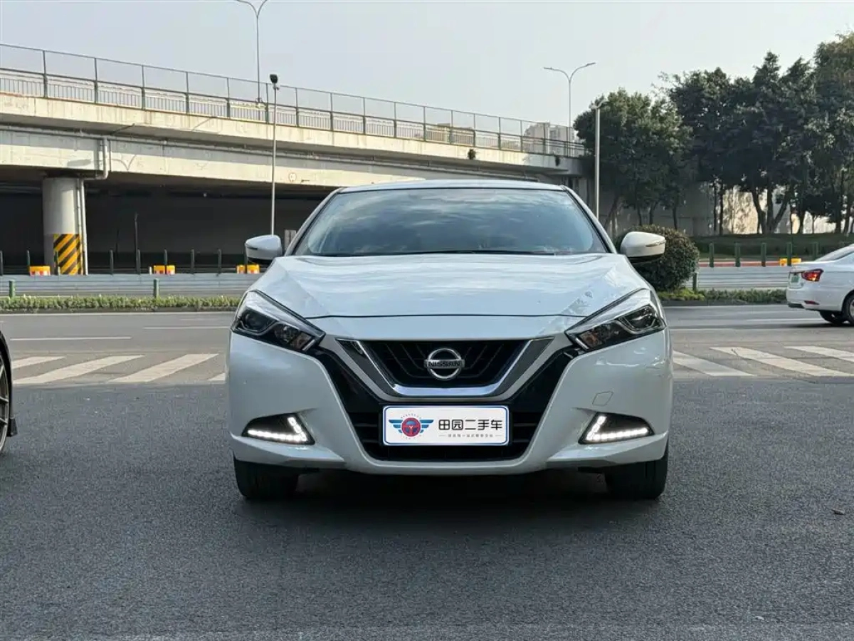 NISSAN LANNIA
