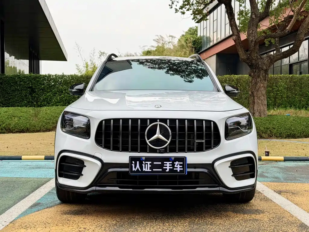 MERCEDES BENZ GLB AMG