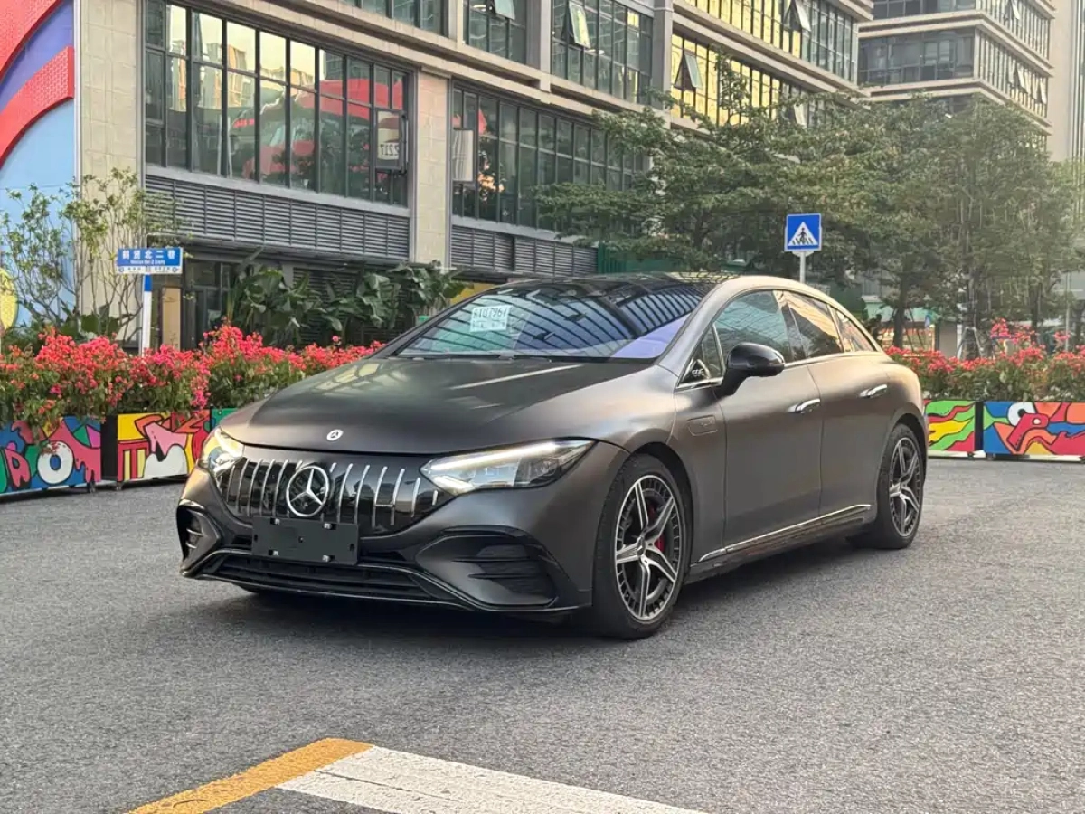 MERCEDES BENZ EQE AMG  2024