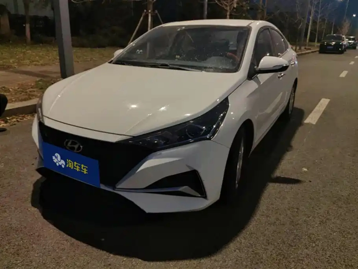HYUNDAI 悦纳