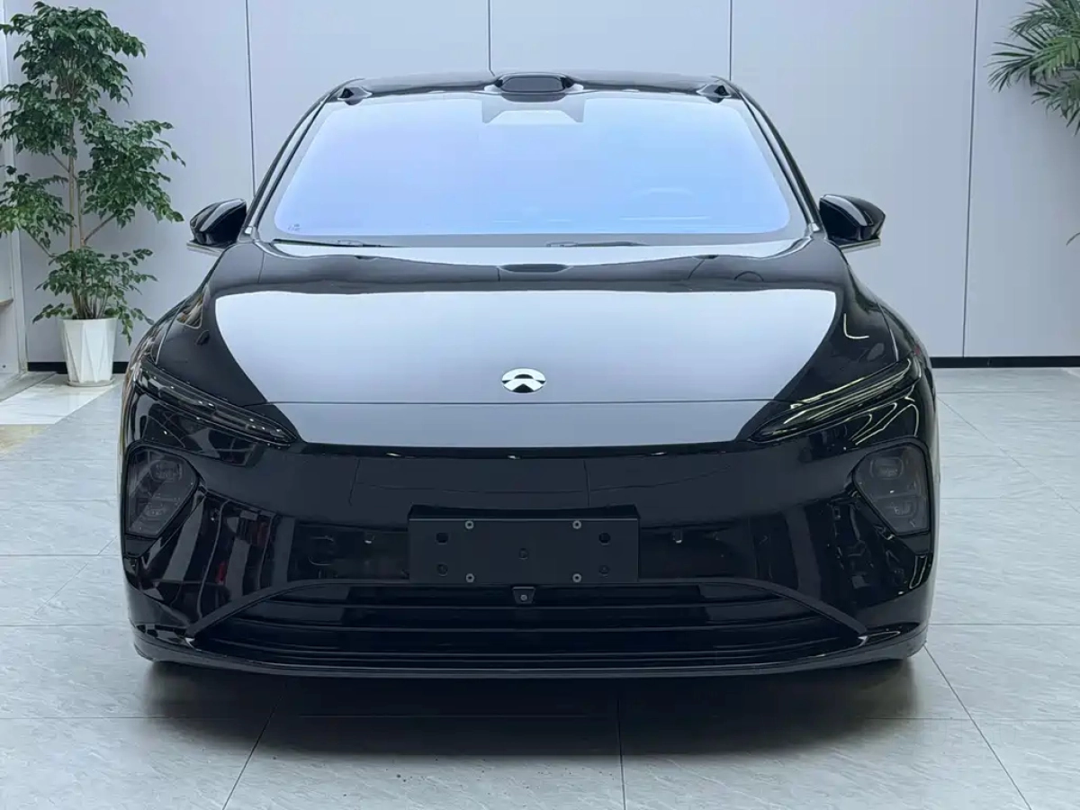 NIO ET7