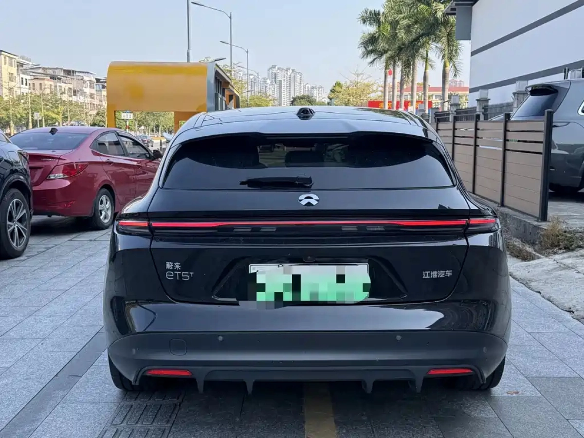 NIO ET5T