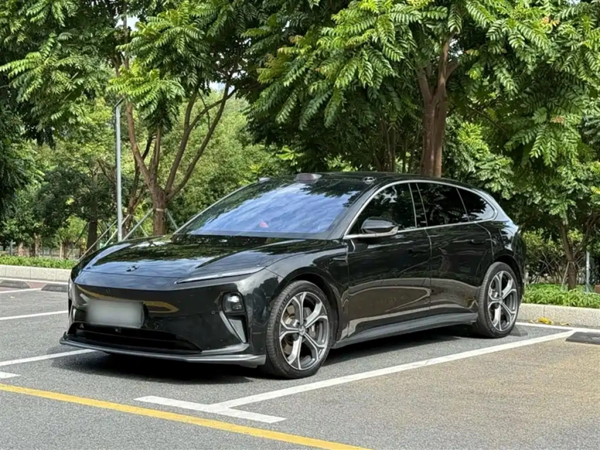 NIO ET5T  2023