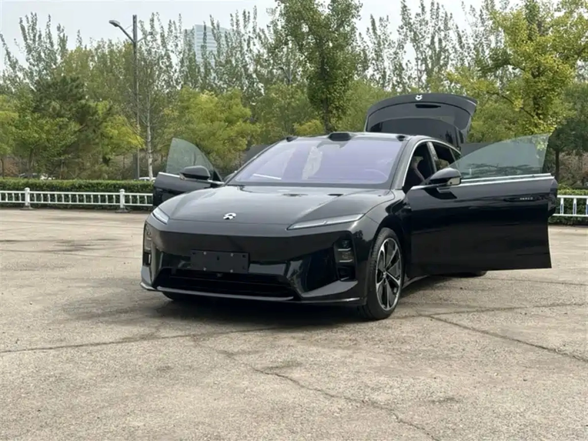 NIO ET5T  2025