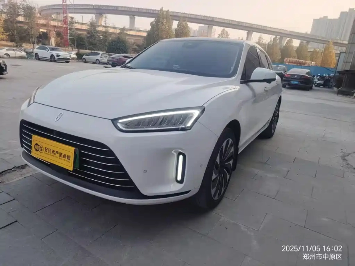 HUAWEI HARMON AITO M5  2022