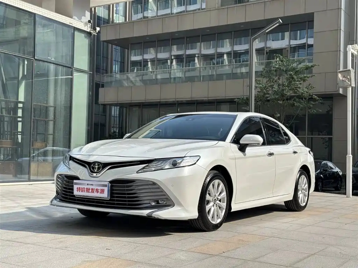 TOYOTA CAMRY  2021