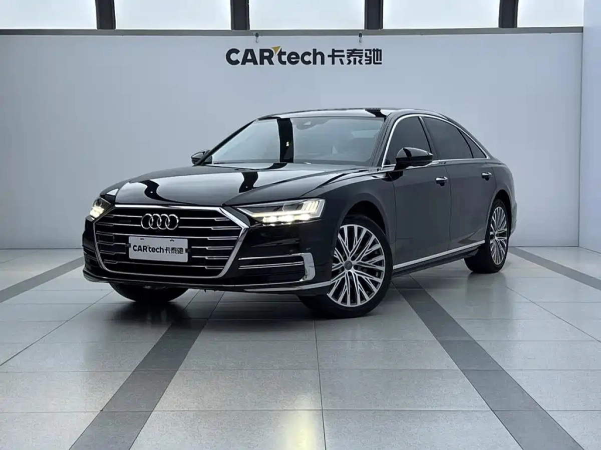 AUDI A8  2020