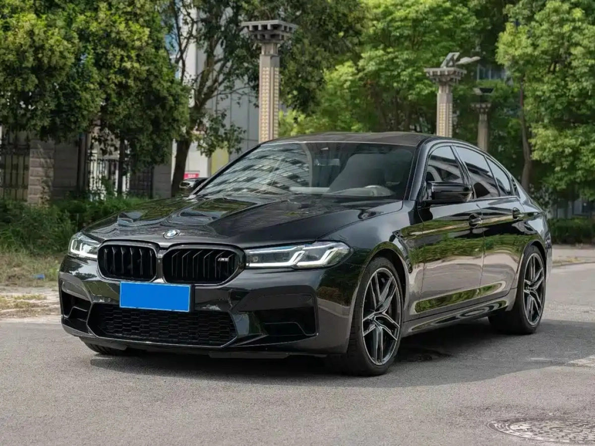 BMW M5  2021