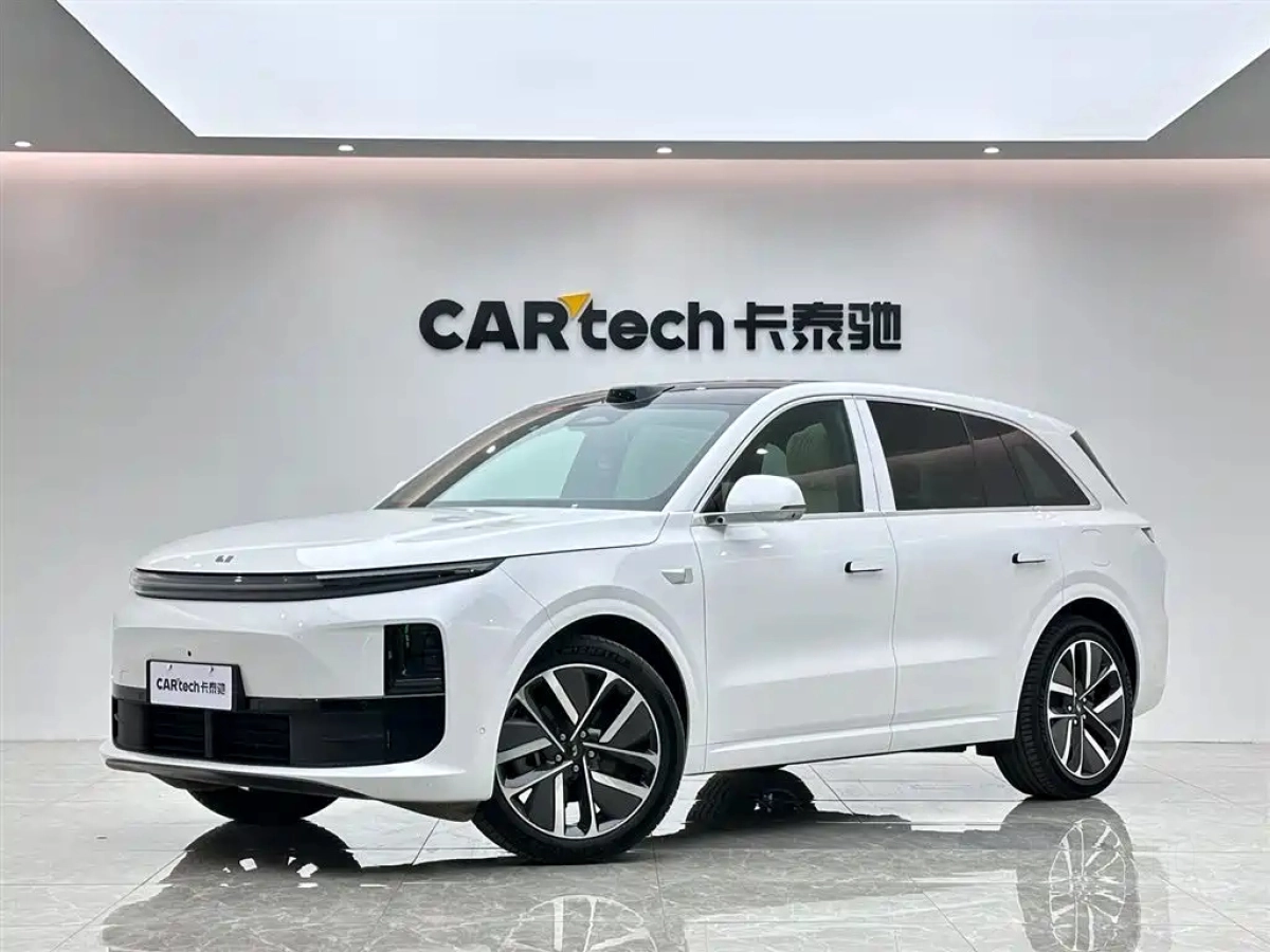 LI AUTO L6  2024