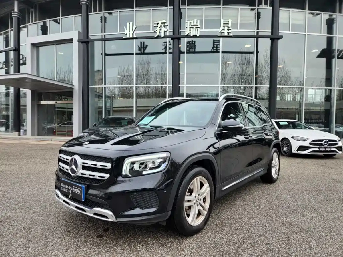 MERCEDES BENZ GLB