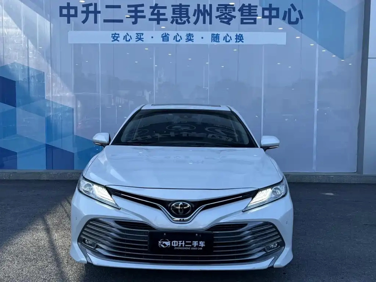 TOYOTA CAMRY