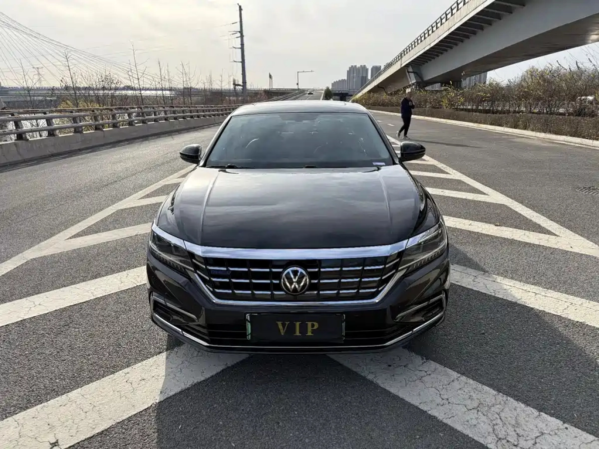 VOLKSWAGEN PASSAT NEW ENERGY