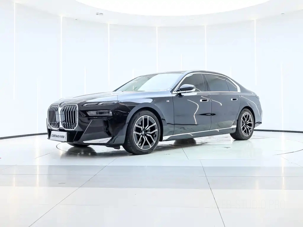 BMW 7-SERIES  2025
