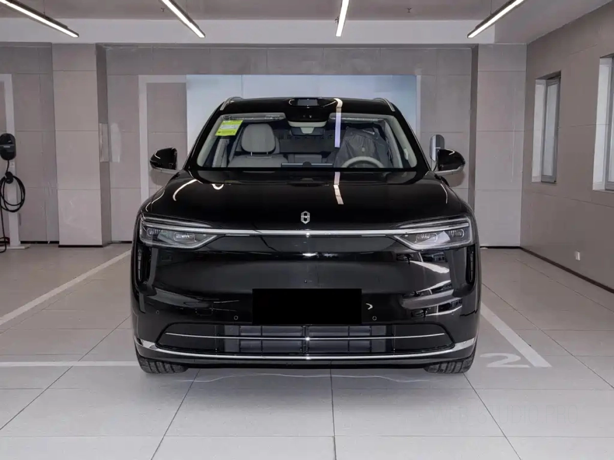 HUAWEI HARMON AITO M7  2025