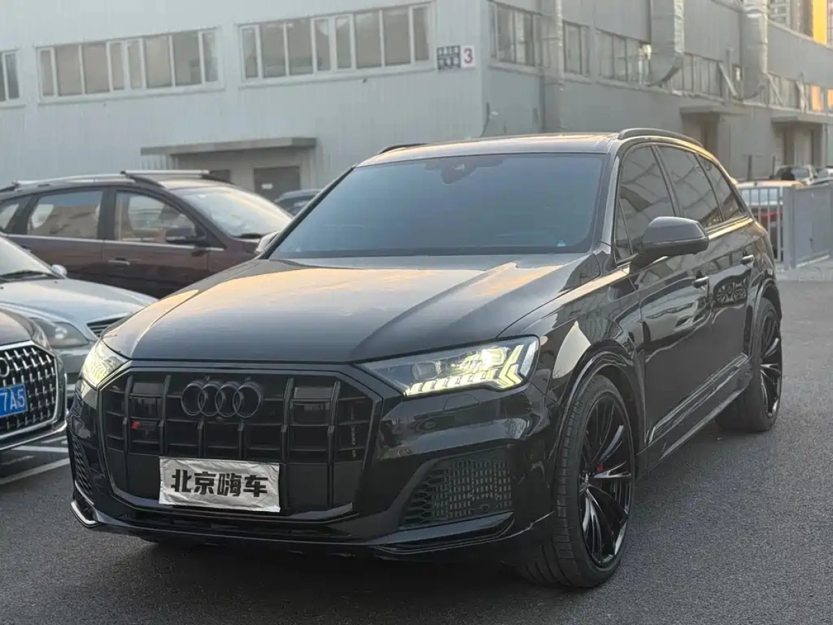 AUDI SQ7