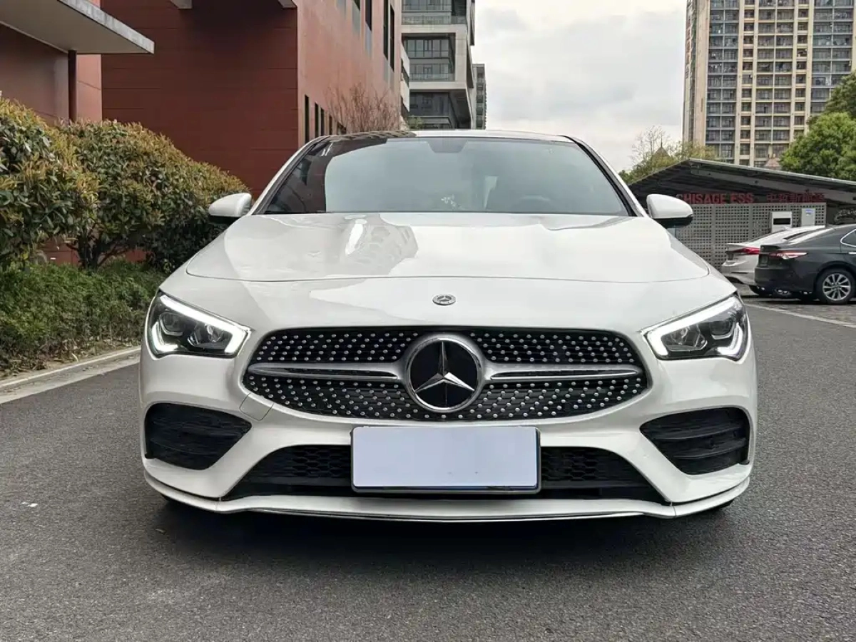 MERCEDES BENZ CLA