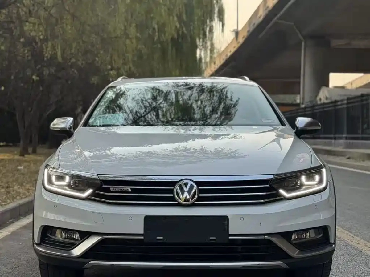 VOLKSWAGEN PASSAT VARIANT