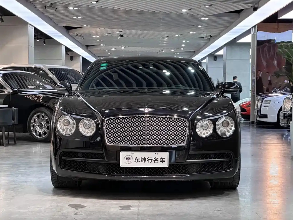 BENTLEY FLYING SPUR