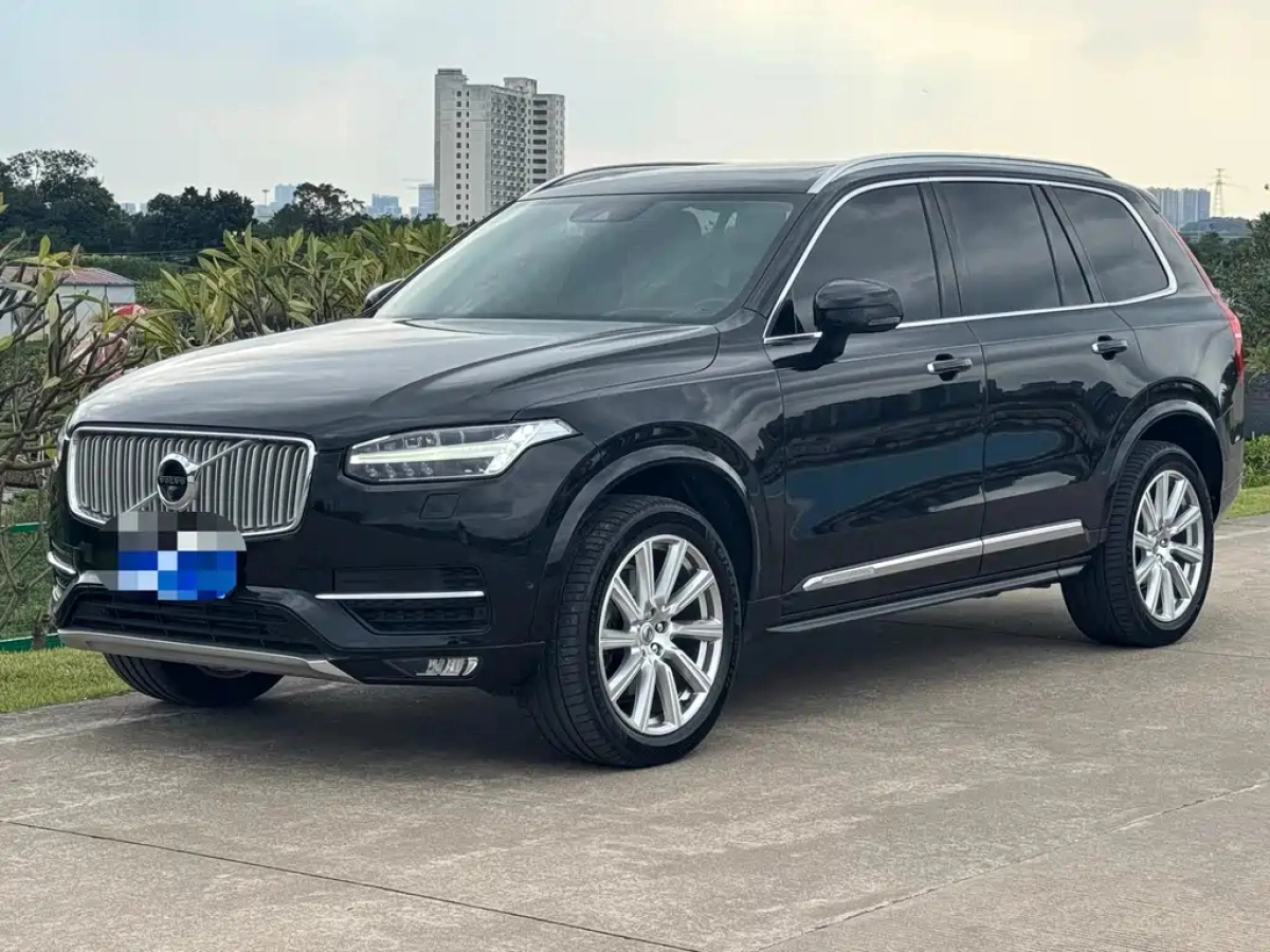 VOLVO XC90  2019