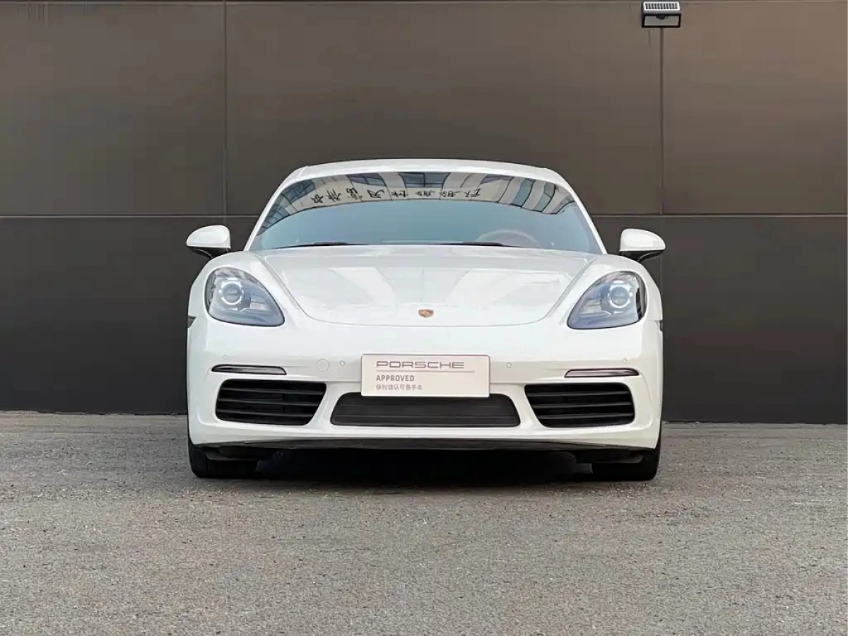 PORSCHE 718