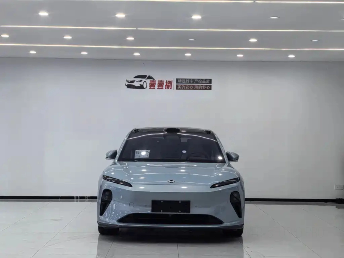 NIO ET5
